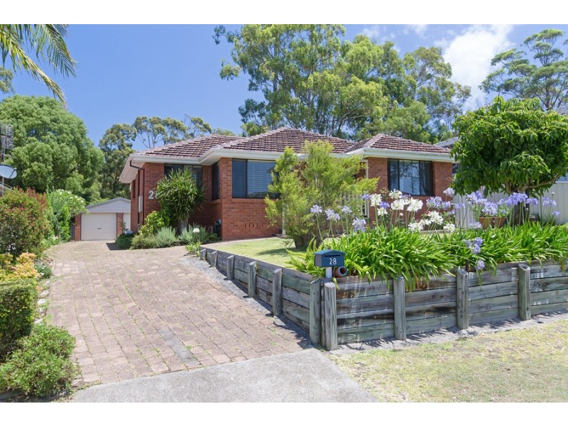 28 Hampton Street, Toronto NSW 2283