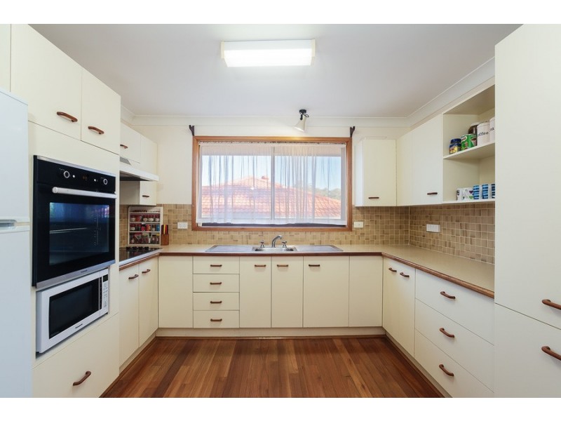 28 Hampton Street, Toronto NSW 2283