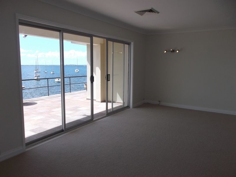 10 Moore Street, Toronto NSW 2283