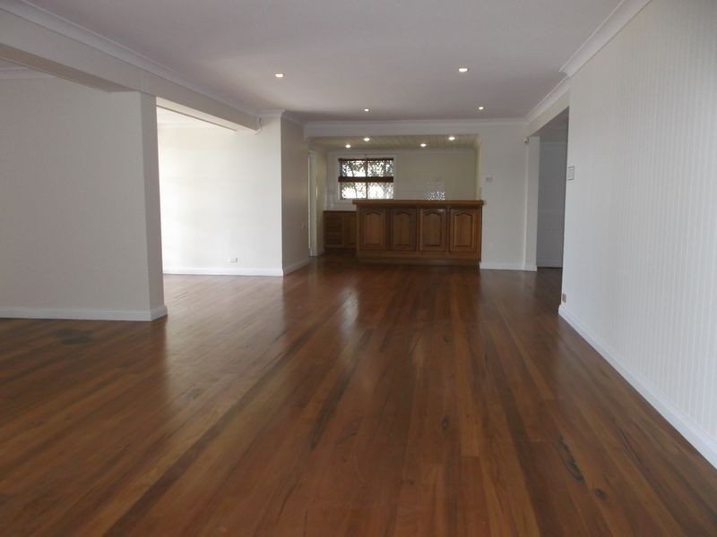 10 Moore Street, Toronto NSW 2283