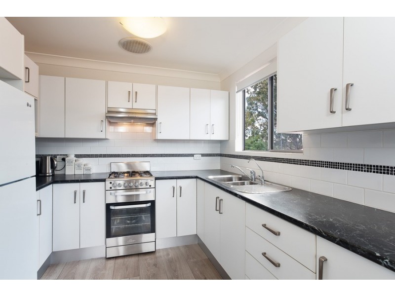 15 Lake Street, Blackalls Park NSW 2283