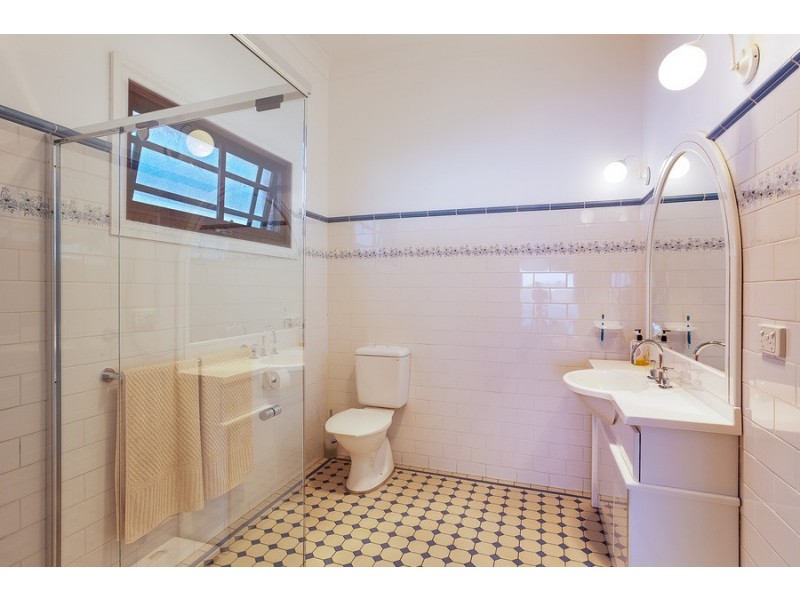 61 Coal Point Road, Coal Point NSW 2283