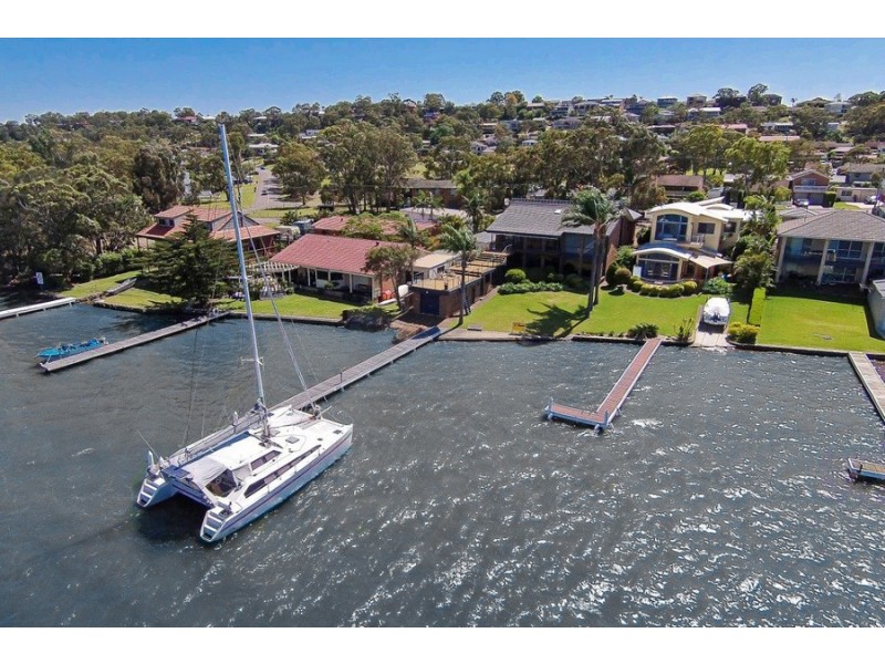 158 Sealand Road, Fishing Point NSW 2283