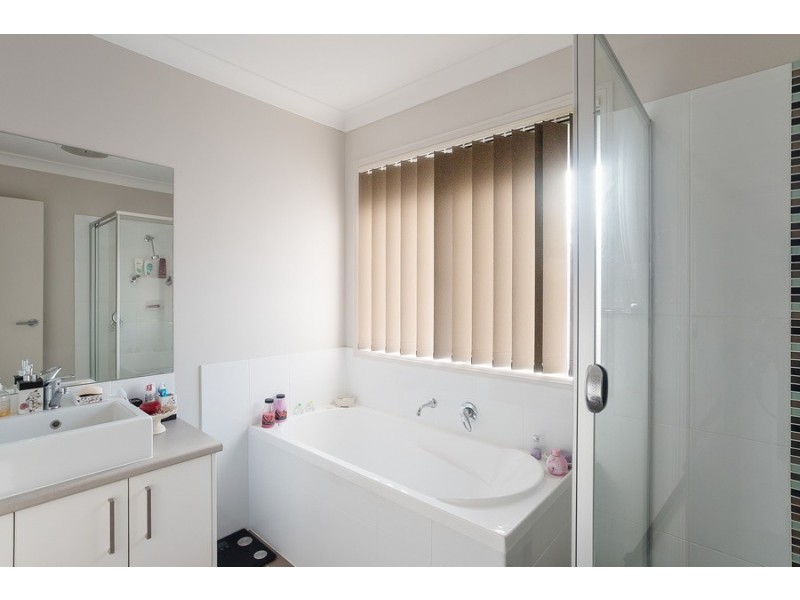 23 Manchurian Way, Wadalba NSW 2259