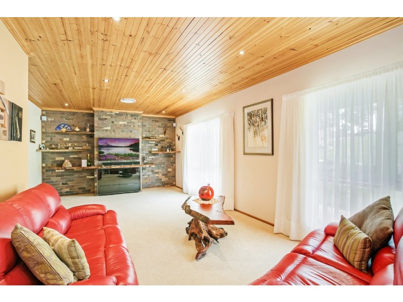 120 Wollong Road, Quorrobolong NSW 2325