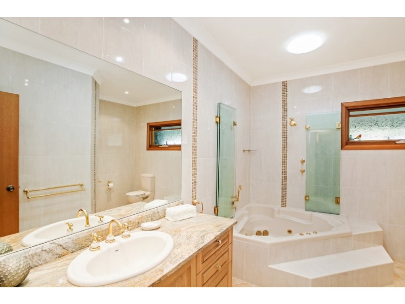 120 Wollong Road, Quorrobolong NSW 2325