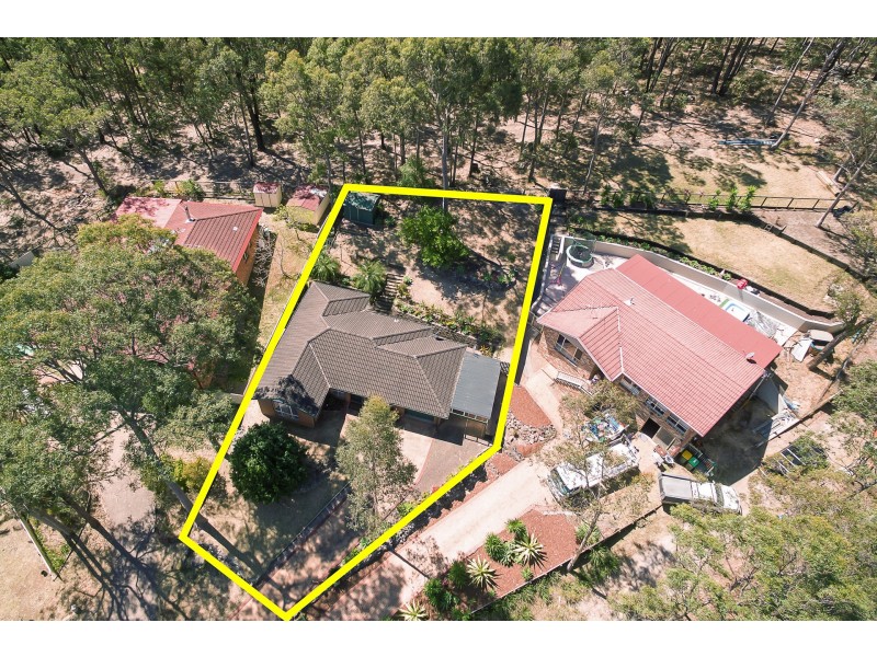 4 Columbia Close, Woodrising NSW 2284
