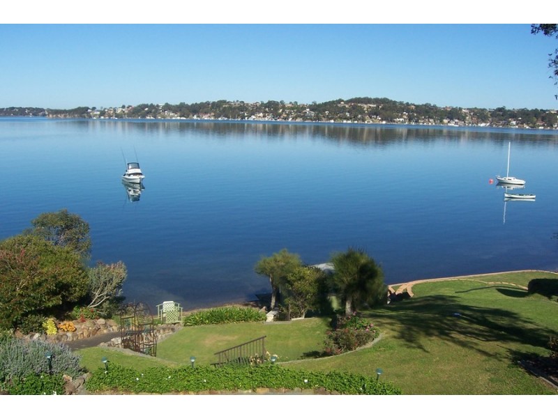 335 Coal Point Road, Coal Point NSW 2283