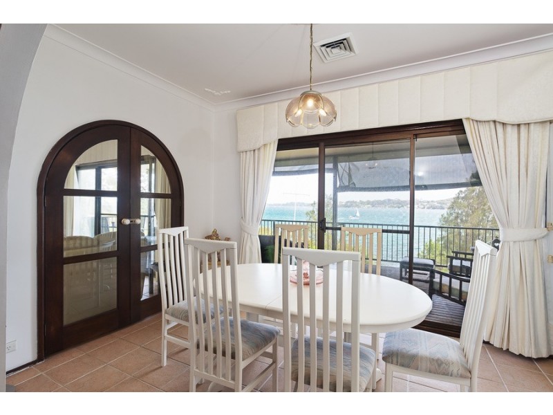 335 Coal Point Road, Coal Point NSW 2283