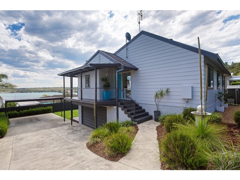 68 Alkrington Avenue, Fishing Point NSW 2283