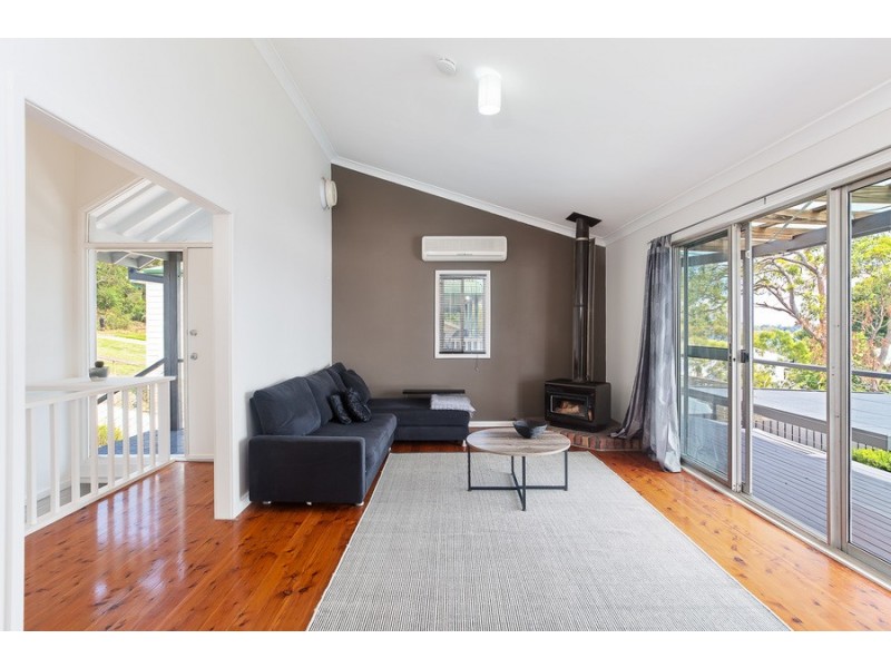 68 Alkrington Avenue, Fishing Point NSW 2283