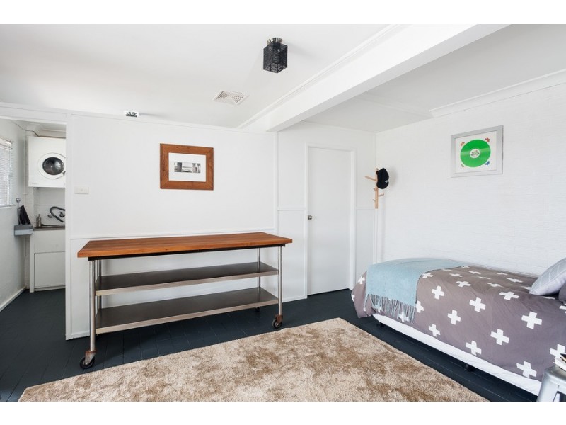 68 Alkrington Avenue, Fishing Point NSW 2283