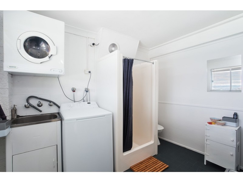 68 Alkrington Avenue, Fishing Point NSW 2283
