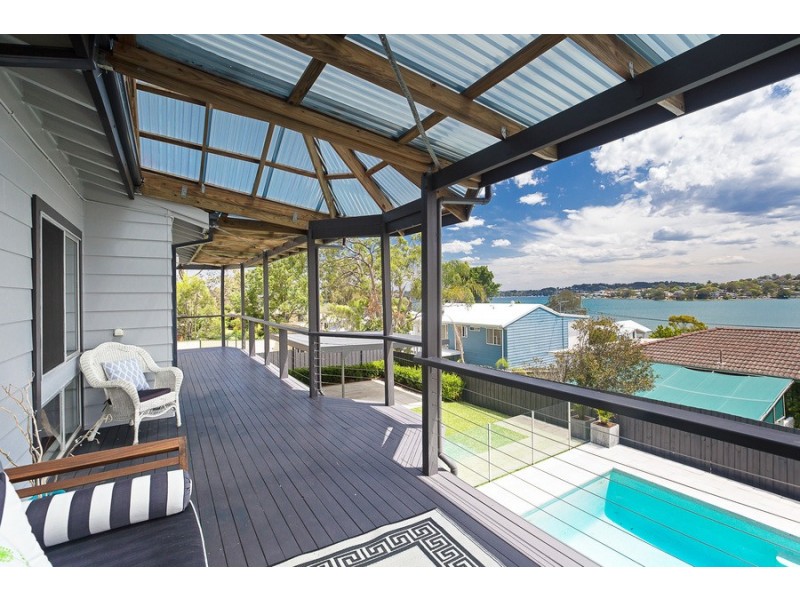 68 Alkrington Avenue, Fishing Point NSW 2283
