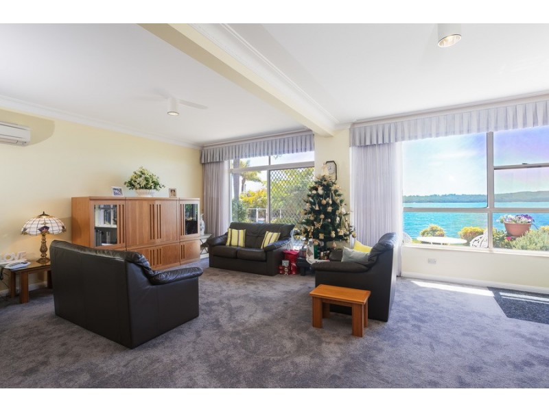 15/21 Excelsior Parade, Carey Bay NSW 2283