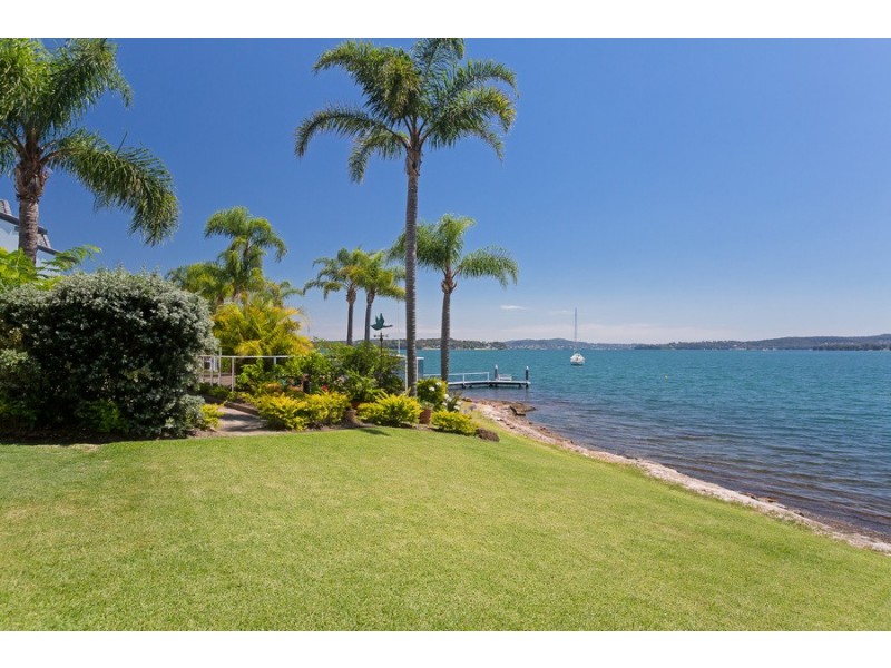 15/21 Excelsior Parade, Carey Bay NSW 2283