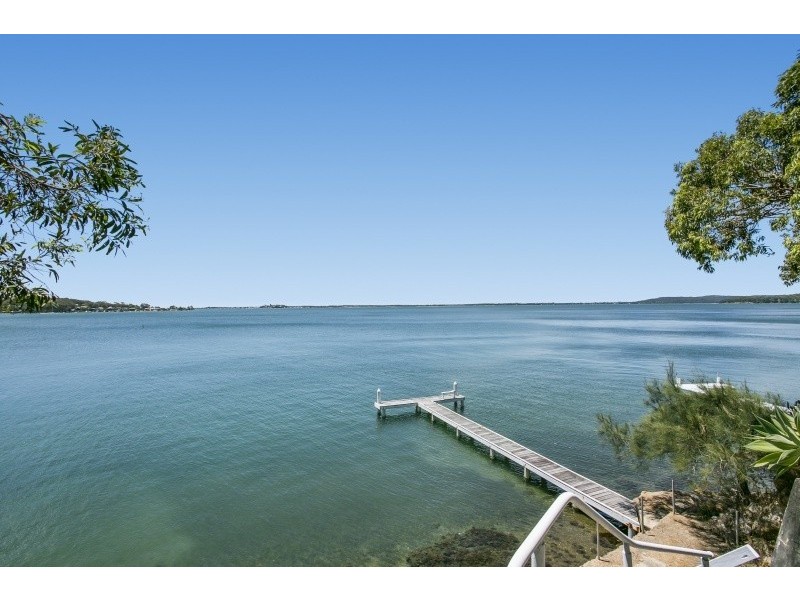 3 Datchet Street, Fishing Point NSW 2283