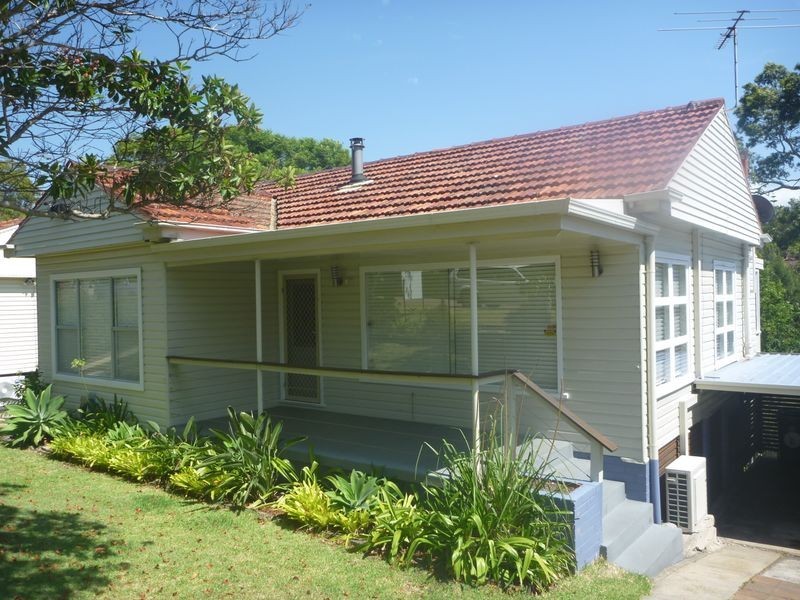 17 Hallvert Crescent, Charlestown NSW 2290