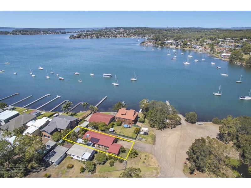 6 Balmoral Place, Fishing Point NSW 2283