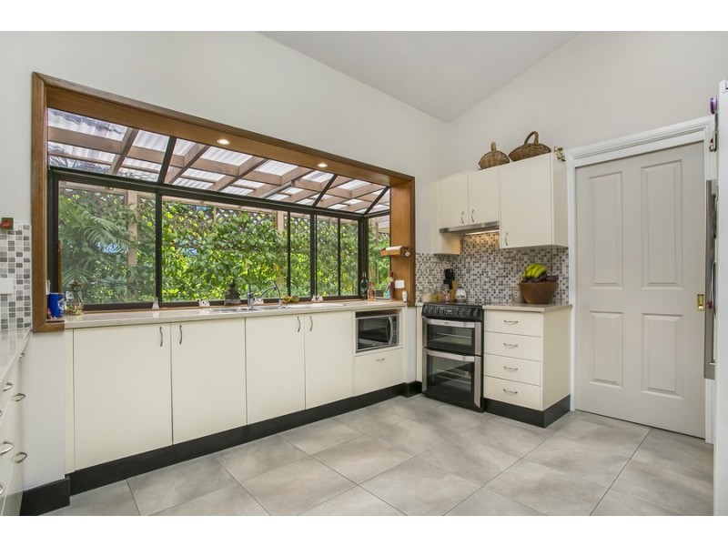 6 Balmoral Place, Fishing Point NSW 2283