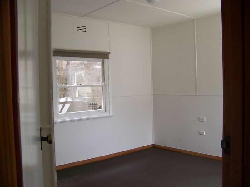 1/2 Watkins Lane, Teralba NSW 2284