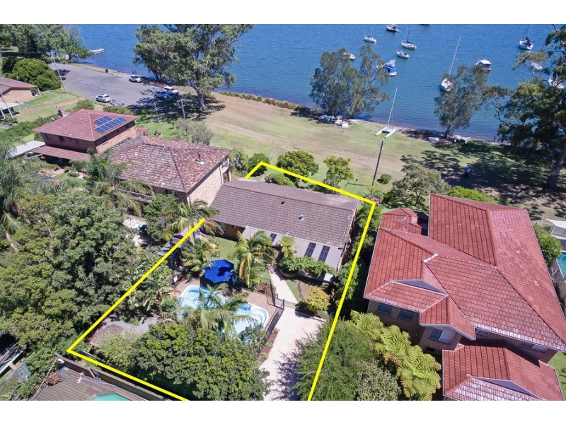 177A Bay Road, Bolton Point NSW 2283