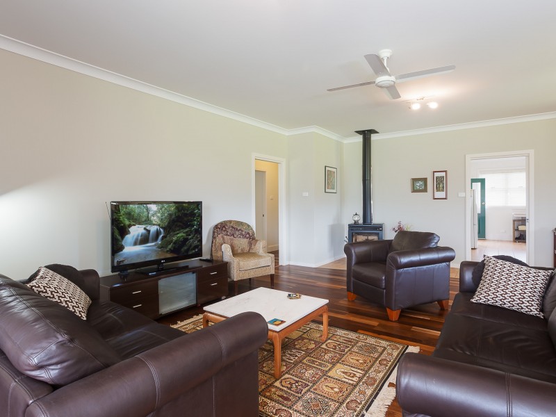 222 Heaton Road, Quorrobolong NSW 2325