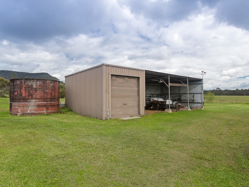 222 Heaton Road, Quorrobolong NSW 2325
