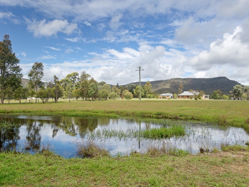 222 Heaton Road, Quorrobolong NSW 2325