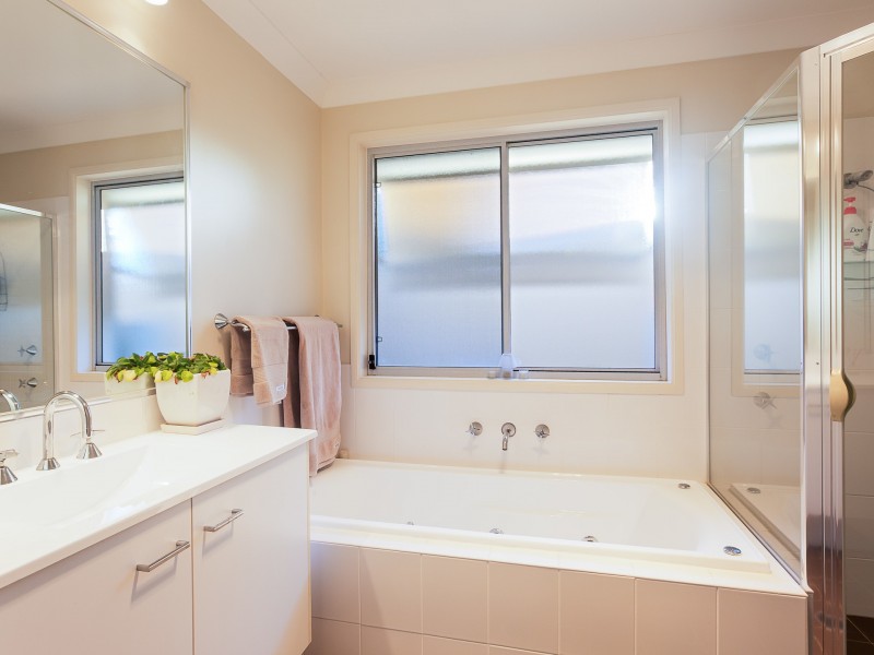 1 Cockatiel Street, Toronto NSW 2283