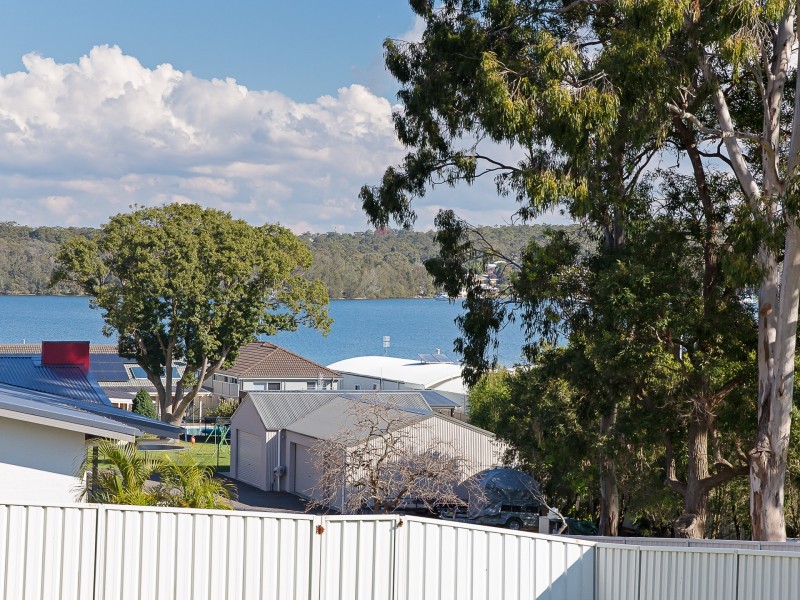 102 Kilaben Road, Kilaben Bay NSW 2283