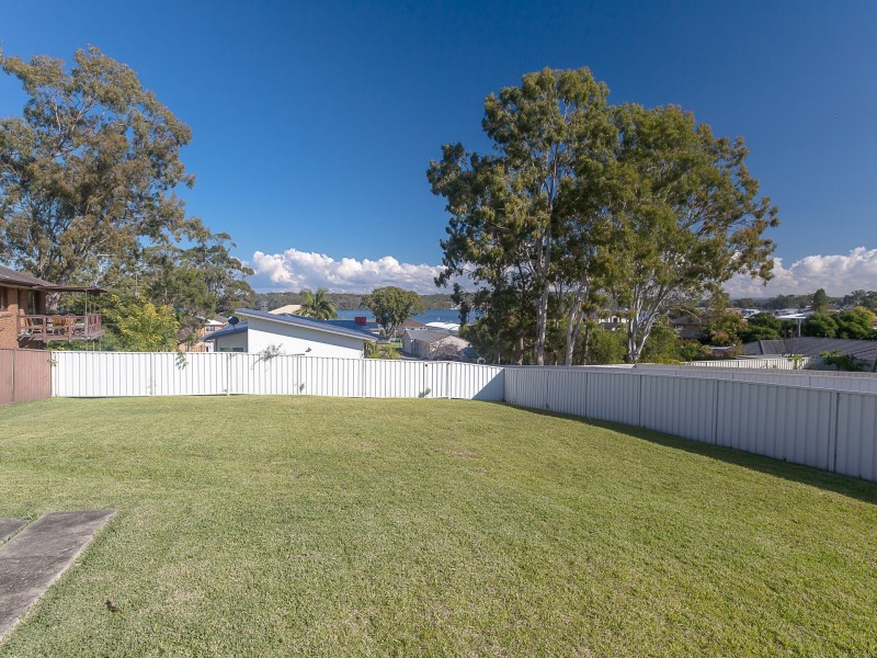 102 Kilaben Road, Kilaben Bay NSW 2283