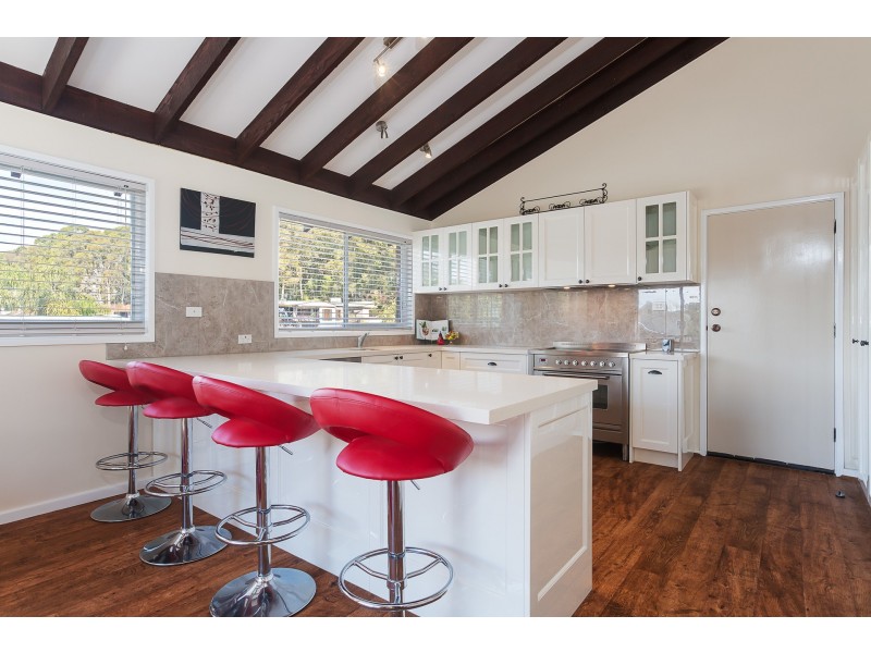 45 Skye Point Road, Coal Point NSW 2283