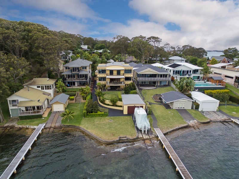 5 Grant Road, Coal Point NSW 2283