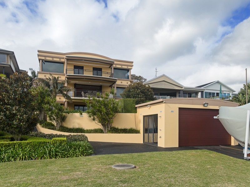 5 Grant Road, Coal Point NSW 2283