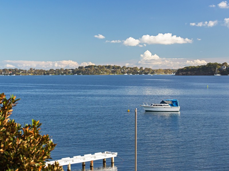 5 Grant Road, Coal Point NSW 2283