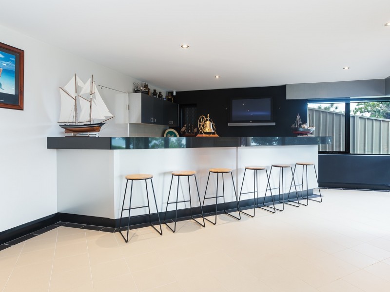5 Grant Road, Coal Point NSW 2283