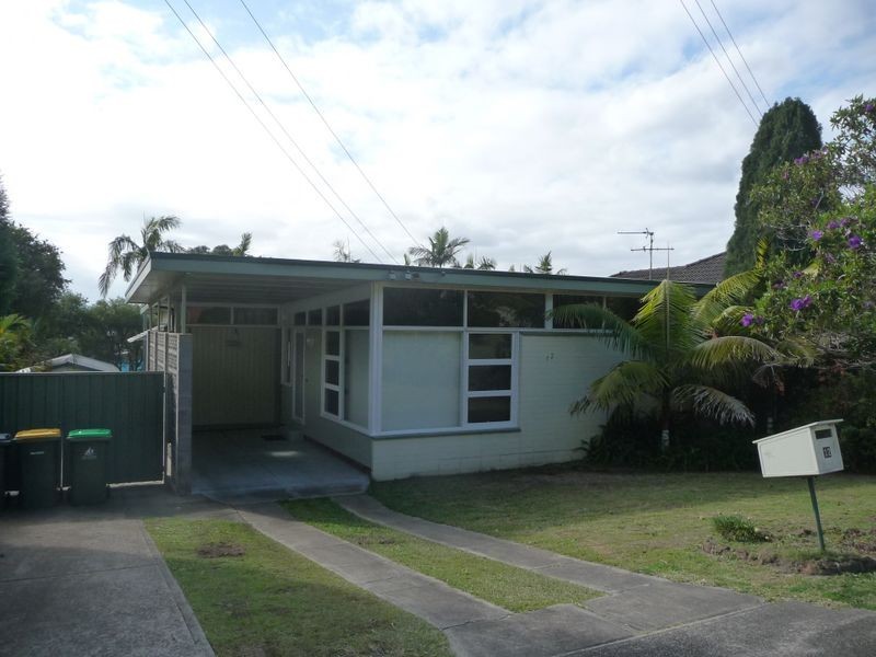 12 Elizabeth Street, Eleebana NSW 2282
