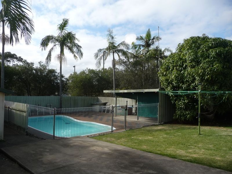 12 Elizabeth Street, Eleebana NSW 2282