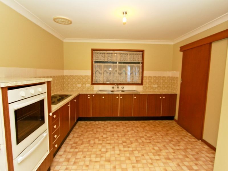 99 Fairfax Road, Warners Bay NSW 2282