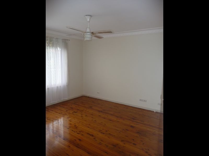 15 East Street, Warners Bay NSW 2282