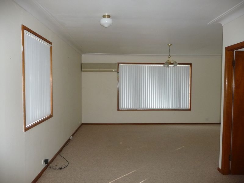 43 Fairfax Road, Warners Bay NSW 2282