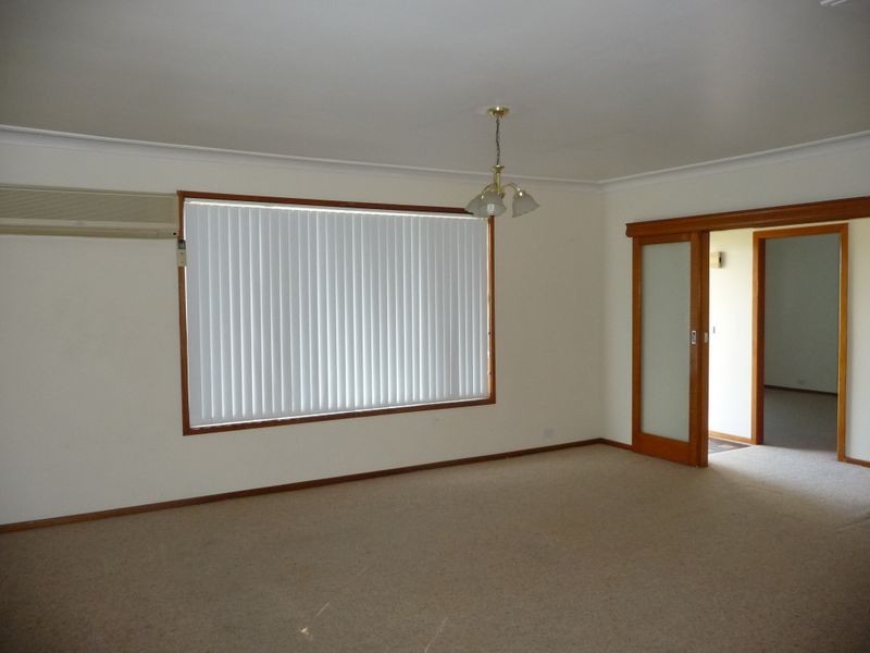 43 Fairfax Road, Warners Bay NSW 2282
