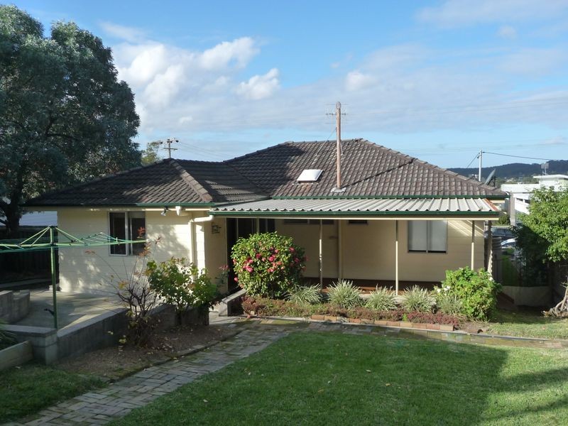 43 Fairfax Road, Warners Bay NSW 2282