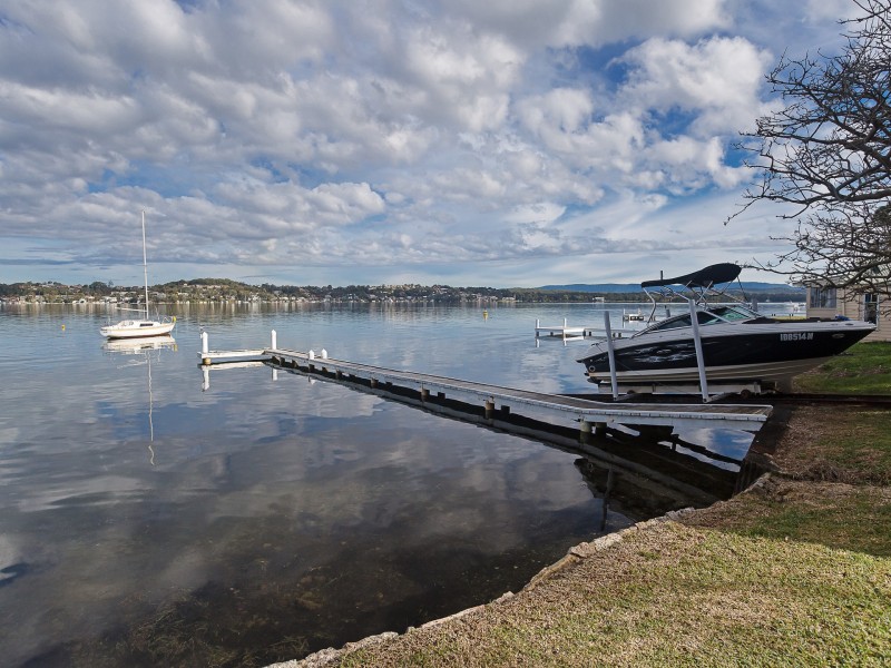 371 Coal Point Road, Coal Point NSW 2283