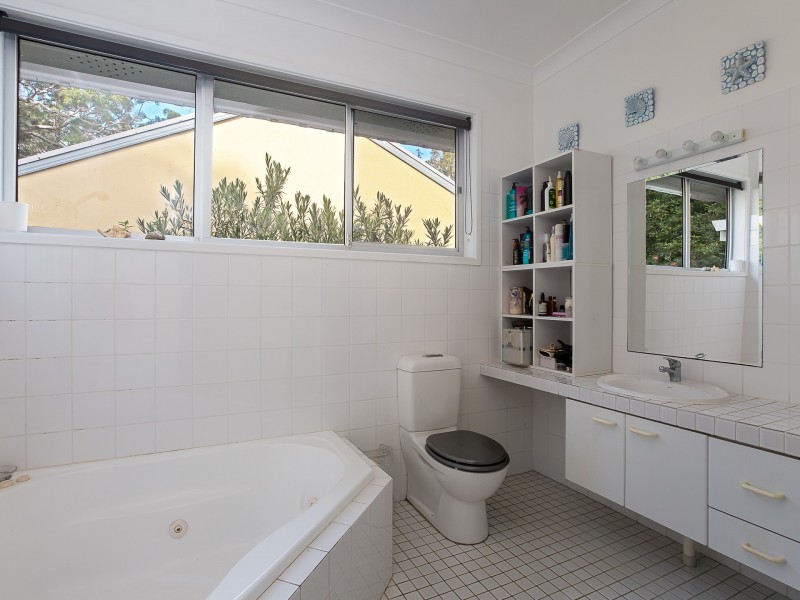 371 Coal Point Road, Coal Point NSW 2283