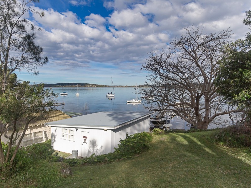 371 Coal Point Road, Coal Point NSW 2283