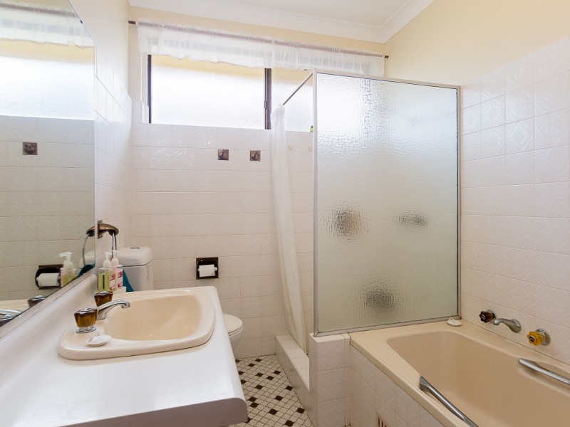 20a Wattle Street, Bolton Point NSW 2283