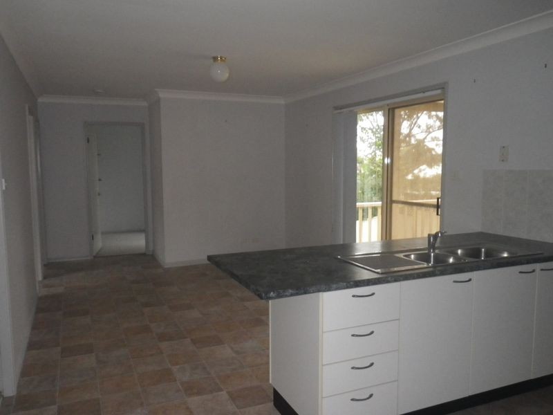 11 Canopus Close, Marmong Point NSW 2284