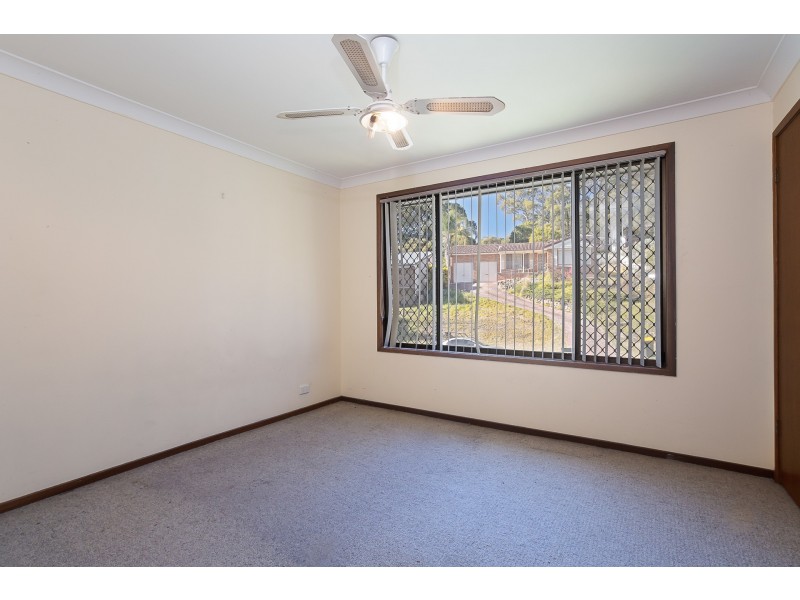 12 Southern Cross Drive, Woodrising NSW 2284